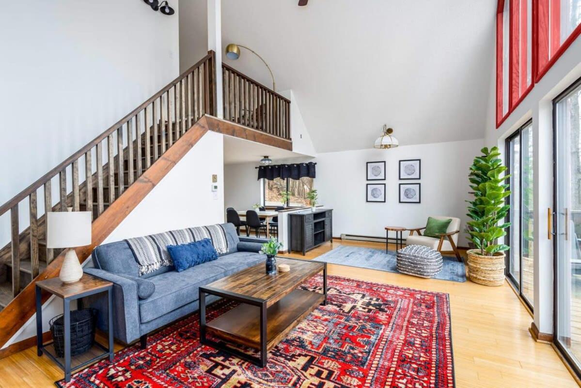 Modern Chalet Cabin W Hot Tub, Deck&Grill, & Wifi! Inwood Dış mekan fotoğraf