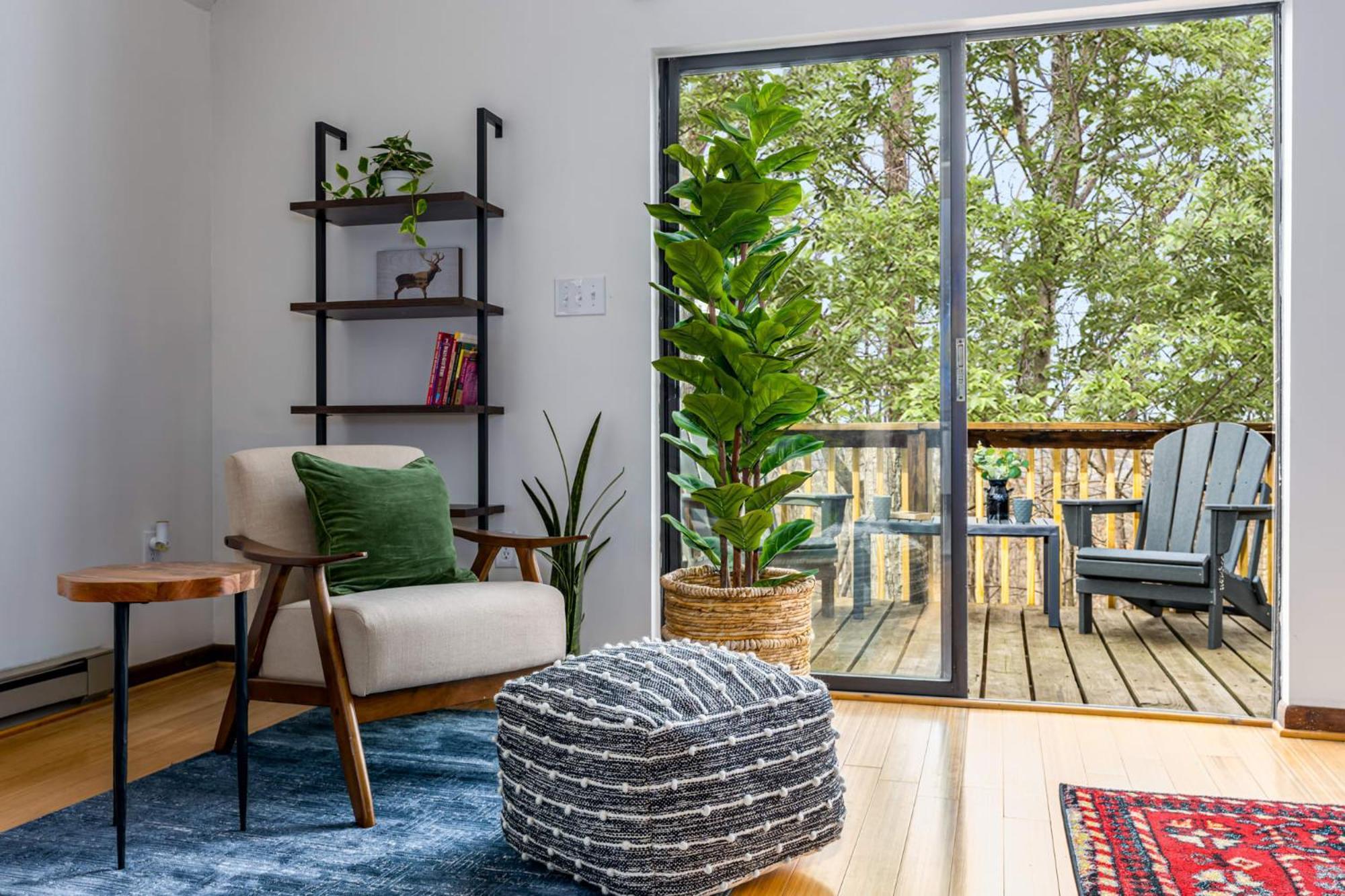 Modern Chalet Cabin W Hot Tub, Deck&Grill, & Wifi! Inwood Dış mekan fotoğraf
